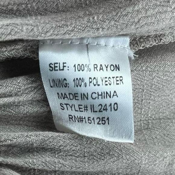 In loom Kamdyn Embroidered Top women’s size small - Picture 6 of 8